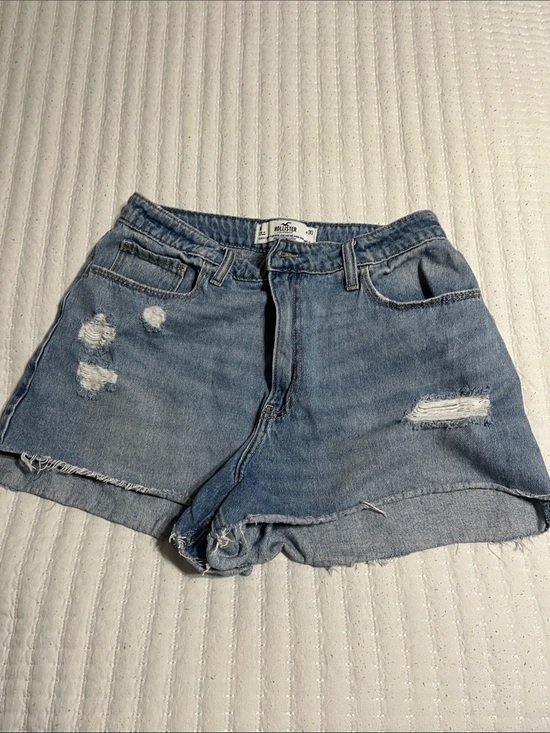 Hollister Pants - Hollister Light Wash Distressed Denim Cutoff Shorts